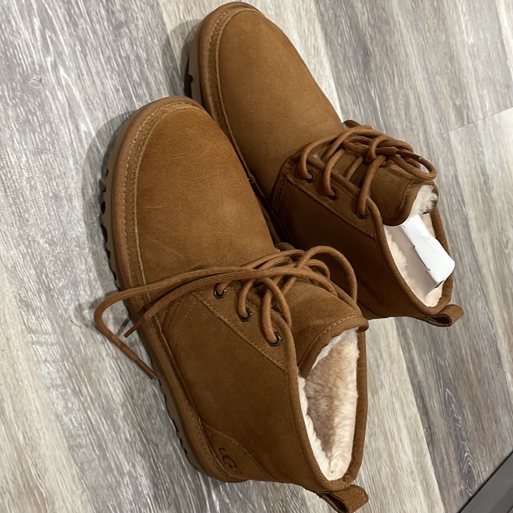 UGG womens neumel